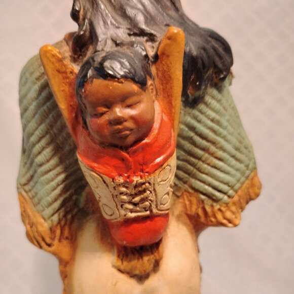 Vintage 1980s Homco Native American Woman W/Baby In Papoose - Picture 8 of 9